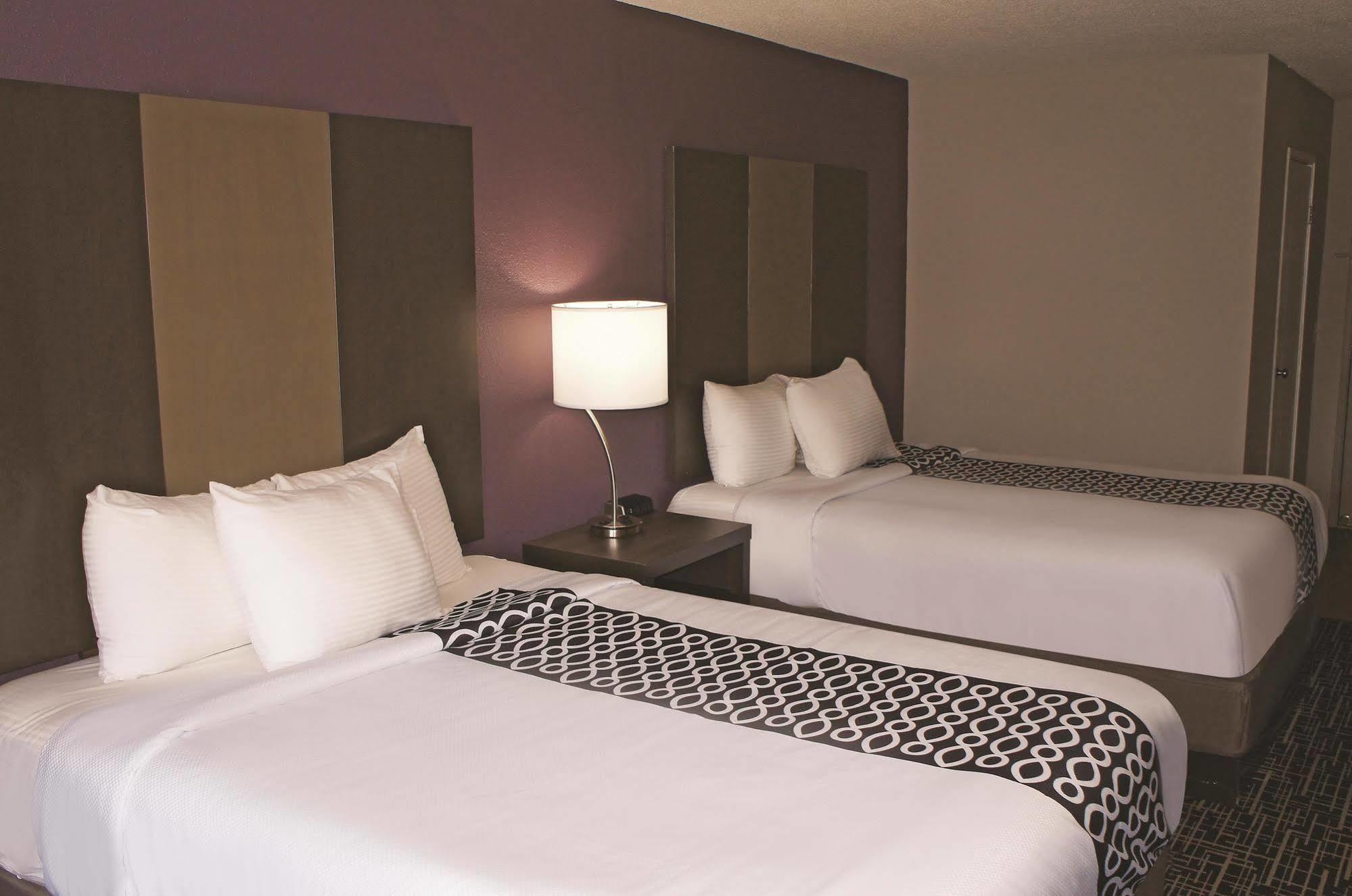 La Quinta Inn By Wyndham Indianapolis North Екстер'єр фото